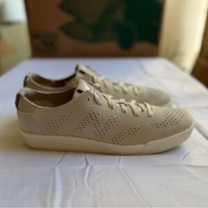 New balance crt300dz cream new in box